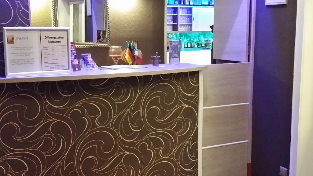 法兰克福奥博茨豪森阿邦特酒店 外观 照片