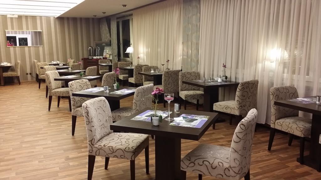 法兰克福奥博茨豪森阿邦特酒店 外观 照片